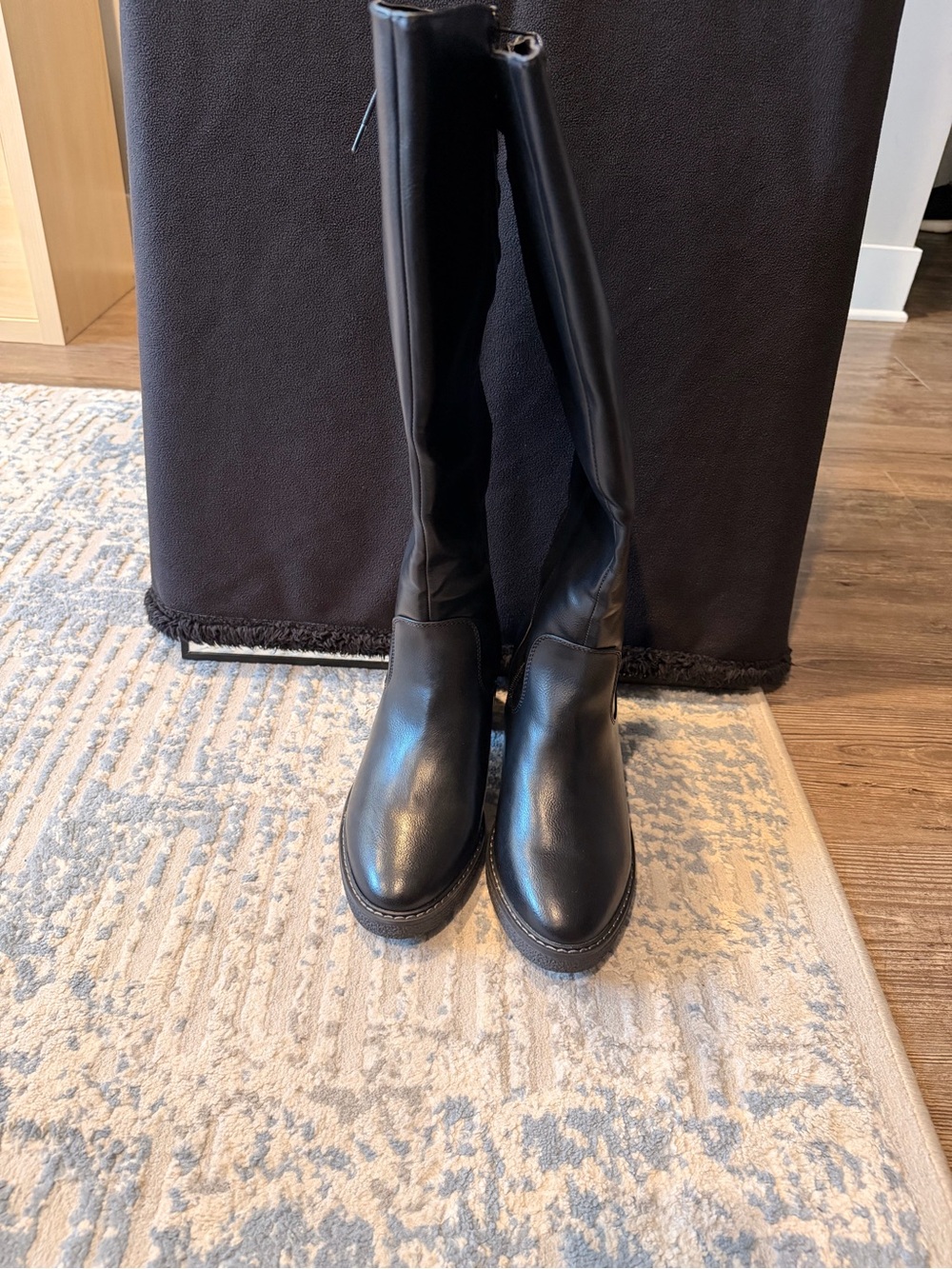 Women's Black Over-the-Knee Boots - Sleek Tall Leather Style
